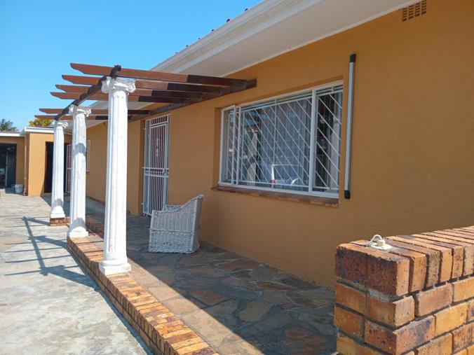 3 Bedroom House for Sale in Rome