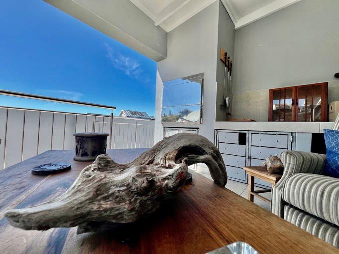 2 Bedroom House for Sale in Stilbaai Wes