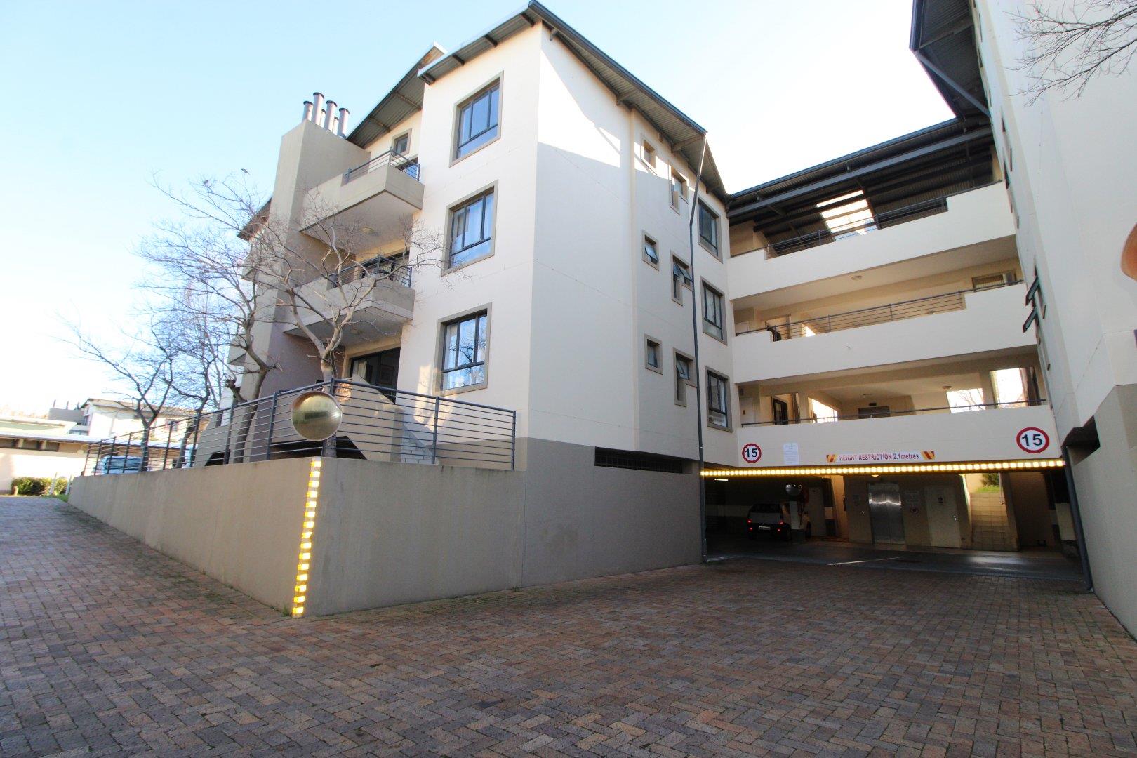 2 Bedroom Apartment / flat for sale in Somerset West Mall Triangle