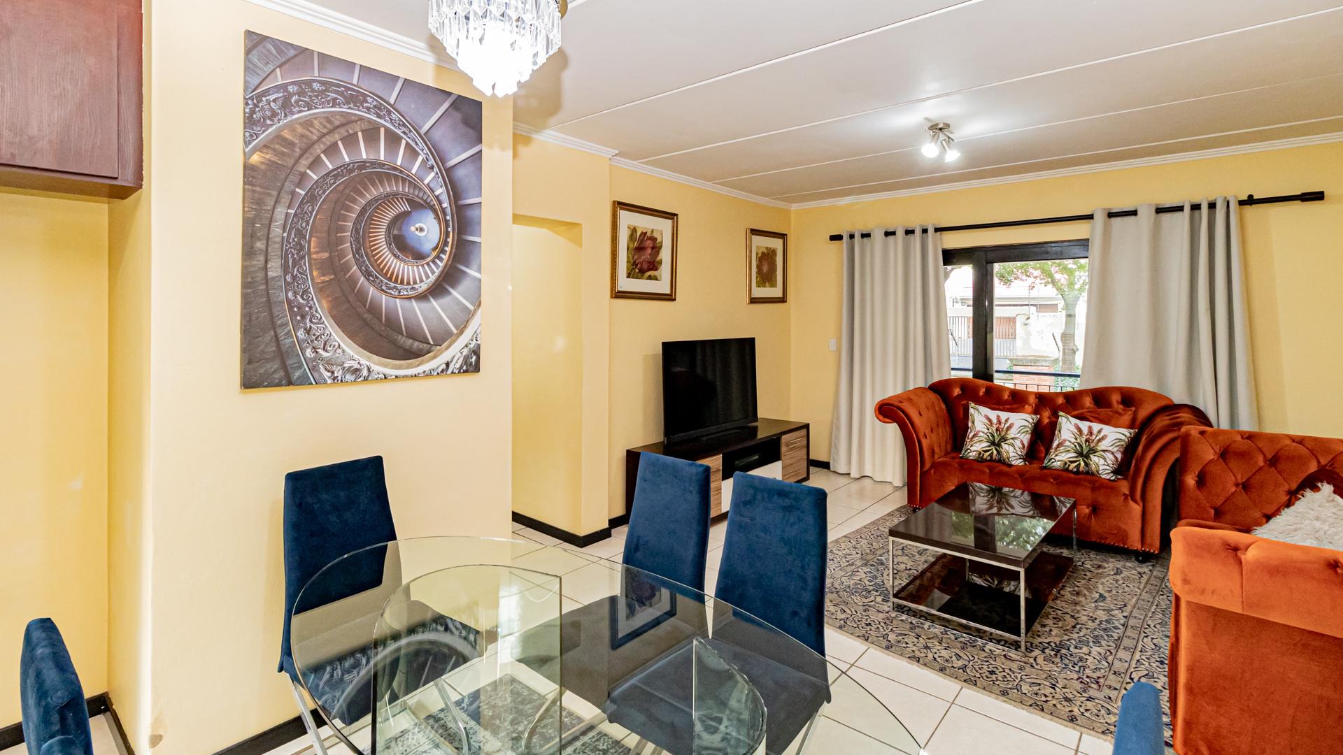 2 Bedroom Apartment / flat for sale in Sunninghill P24115131081