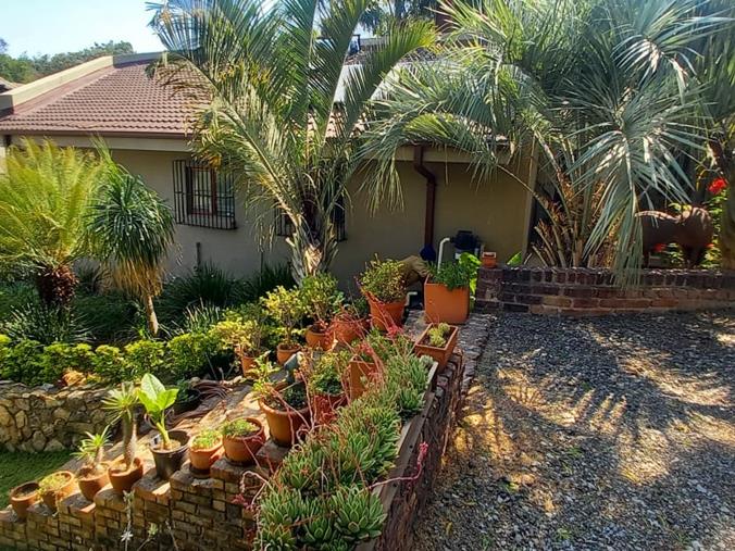 6 Bedroom House for Sale in Monument Park