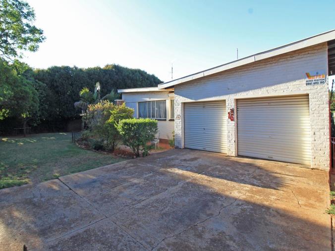 3 Bedroom House for Sale in Monument