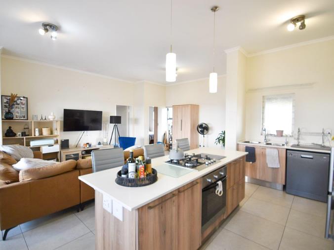 2 Bedroom Apartment / Flat for Sale in Golden Fields Estate