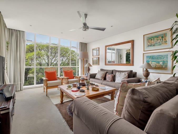 2 Bedroom Apartment / Flat for Sale in Hyde Park