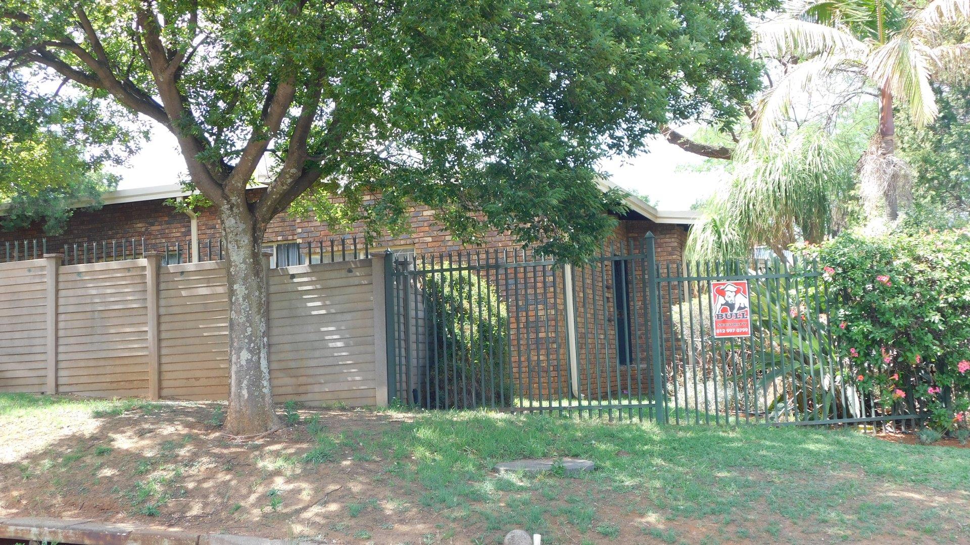 4 Bedroom House for sale in Pierre Van Ryneveld P24115134609