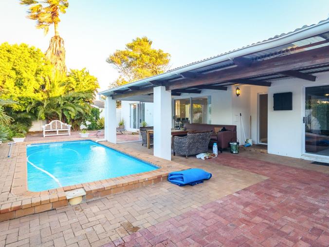 3 Bedroom House for Sale in West Beach