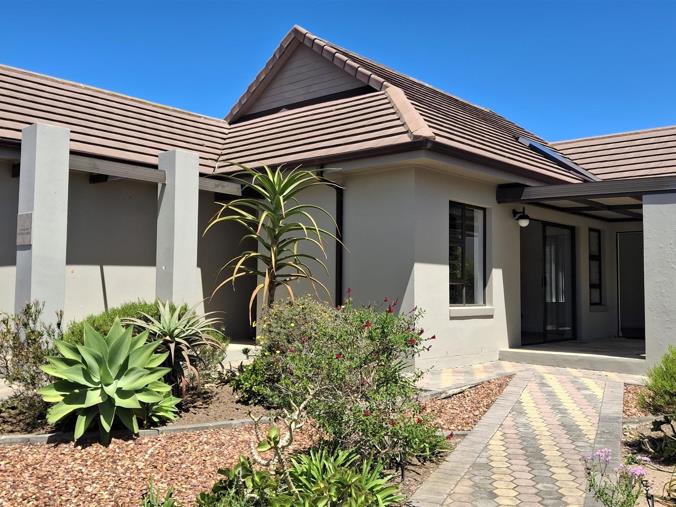 2 Bedroom House for Sale in Paradise Coast