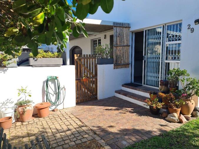 1 Bedroom Apartment / Flat to Rent in Lakeside