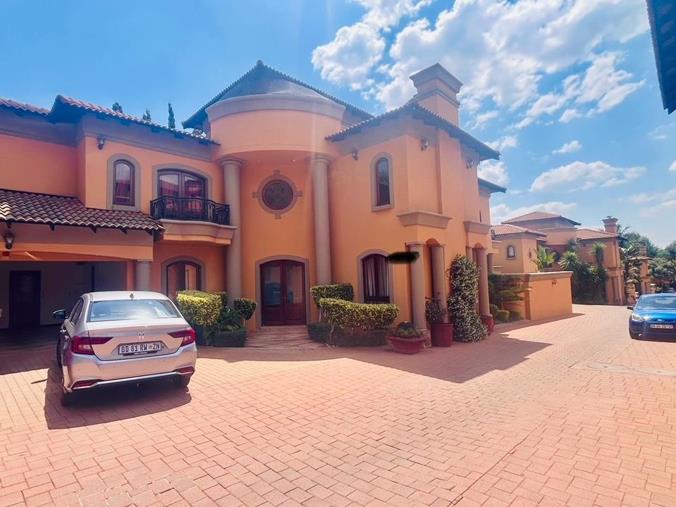 4 Bedroom House to Rent in Bedfordview