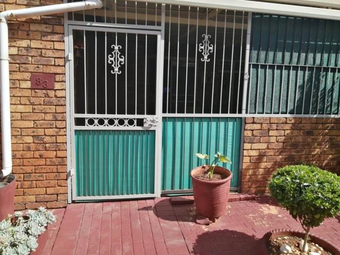 1 Bedroom House for Sale in Clarina