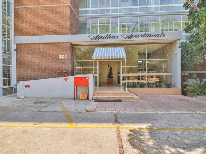 Apartment / Flat to Rent in Bedford Gardens