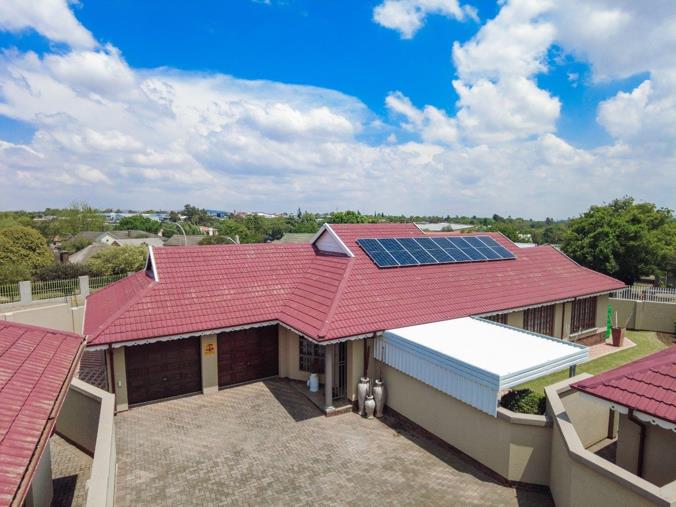 3 Bedroom House for Sale in Heidelberg Central