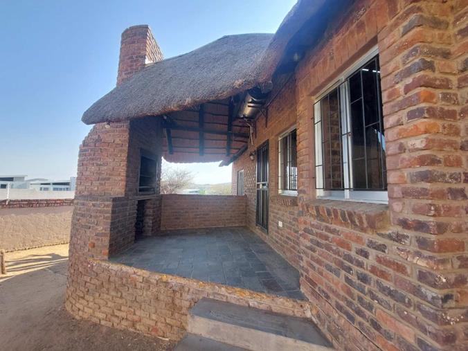 3 Bedroom House for Sale in Kleine Kuppe