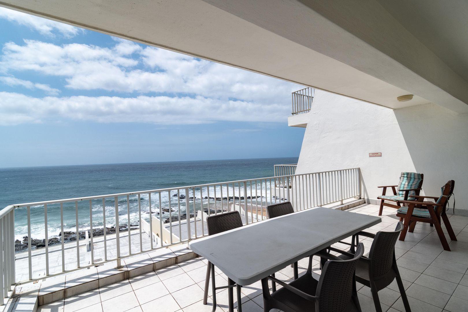 3 Bedroom Apartment / flat for sale in Willard Beach P24115140212