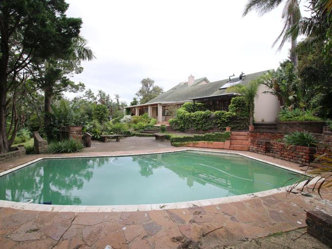 4 Bedroom House for Sale in Beacon Bay