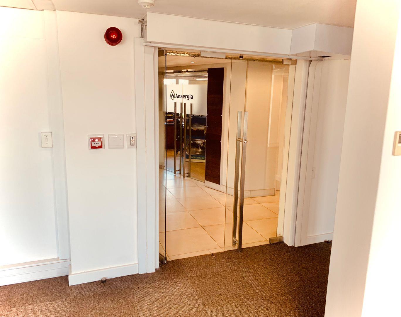 Commercial property to rent in Green Point 101 Sovereign Quay, 34