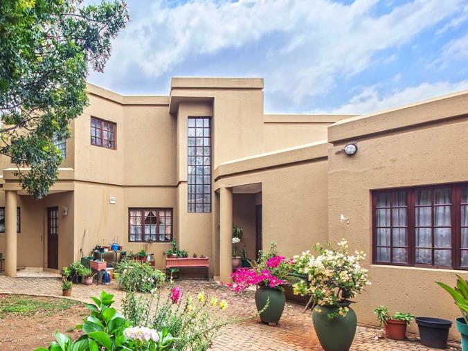 2 Bedroom House for Sale in Woodhill Golf Estate