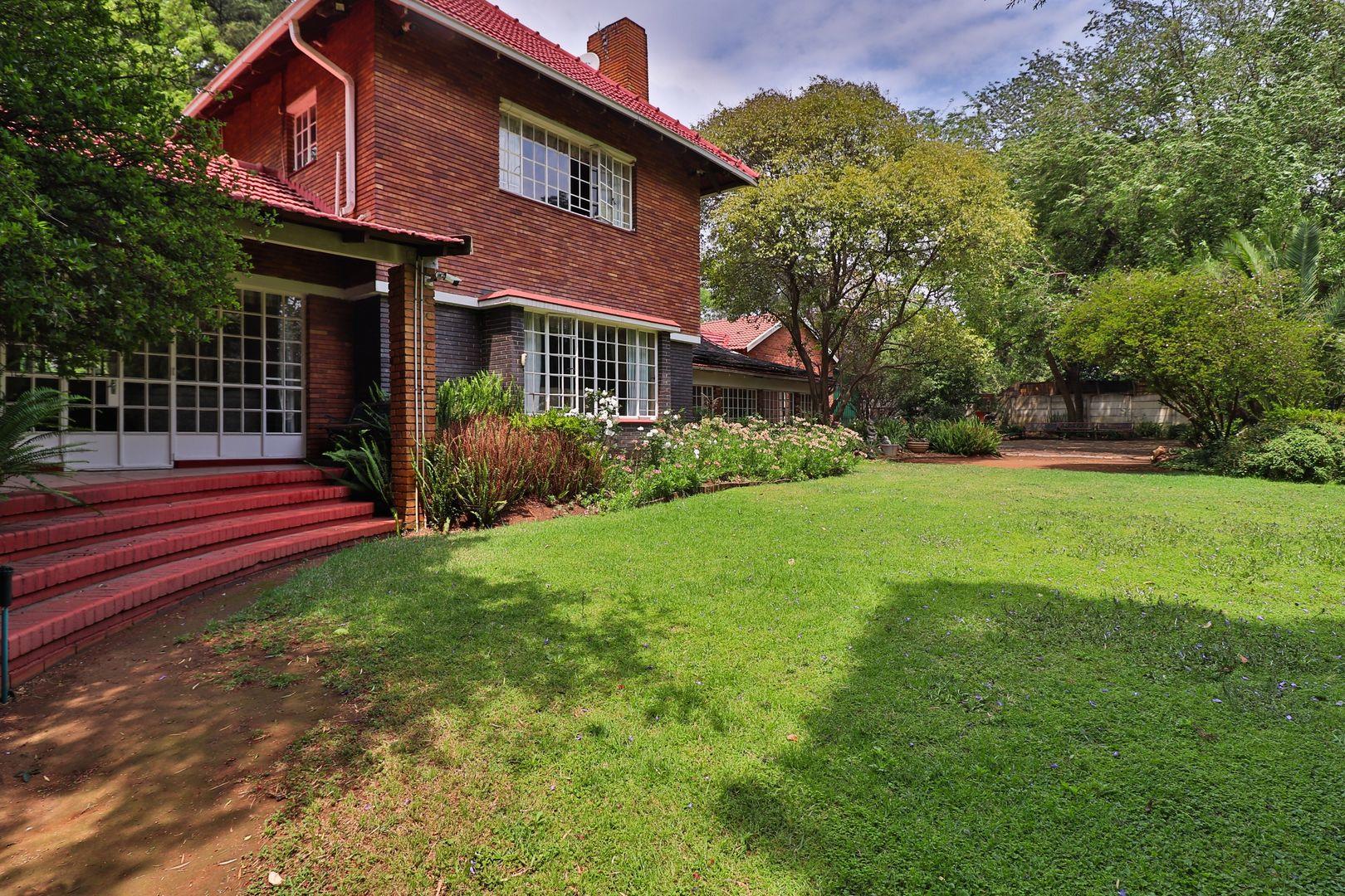 4 Bedroom House for sale in Klippoortje P24115142908