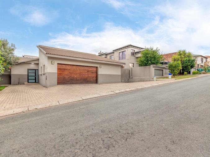 3 Bedroom House for Sale in Radiokop