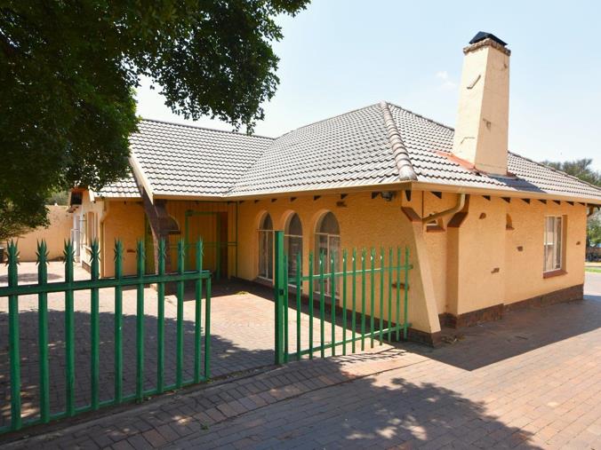 4 Bedroom House for Sale in Lambton