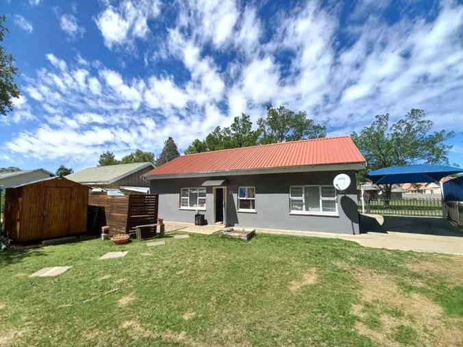 3 Bedroom House for Sale in Loch Athlone