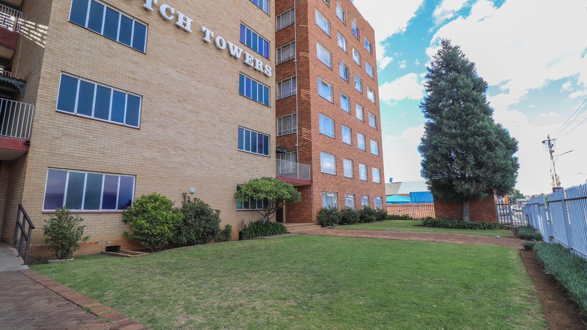 2 Bedroom Apartment / flat for sale in Potchefstroom South P24115147620