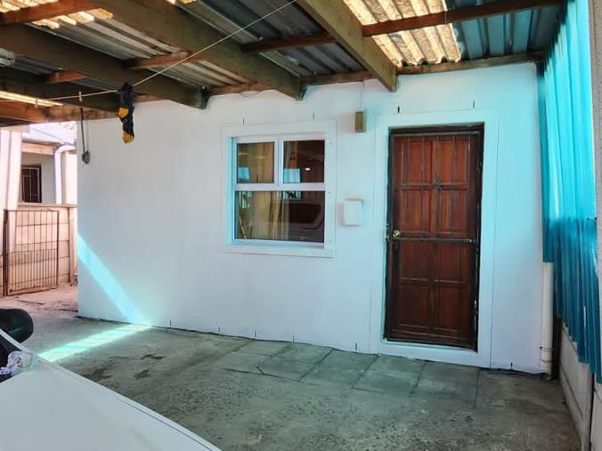 2 Bedroom House for Sale in Phoenix