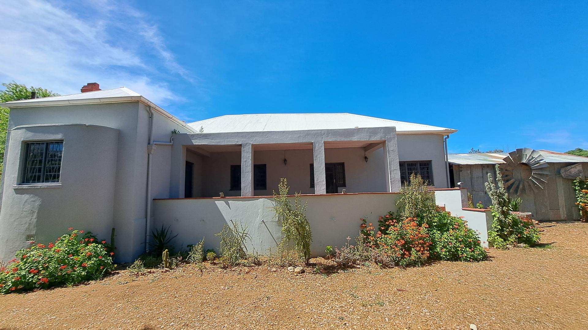 Commercial property for sale in De Rust 43 Schoeman Street P24