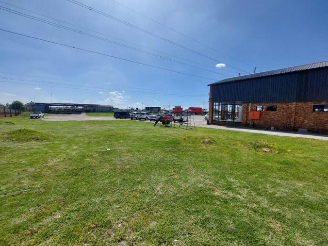 Industrial Property to Rent in Apex