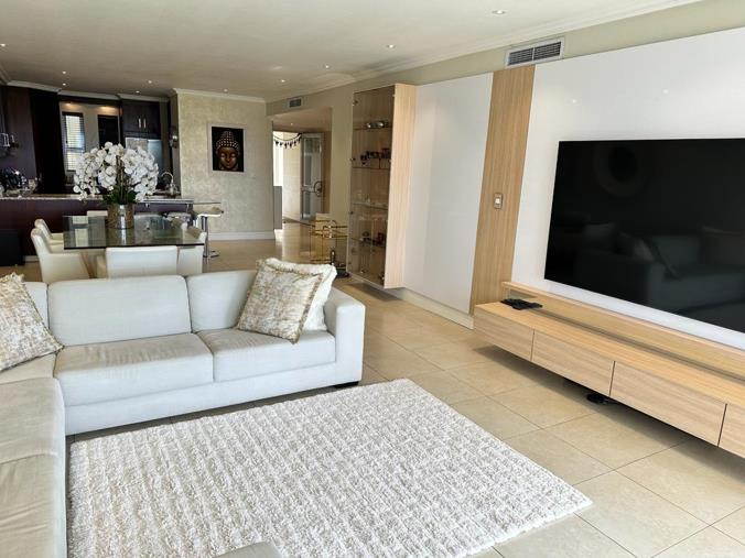 3 Bedroom Apartment / Flat for Sale in La Lucia Ridge