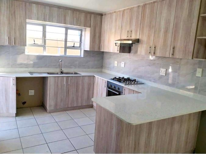 2 Bedroom Apartment / Flat to Rent in Table View