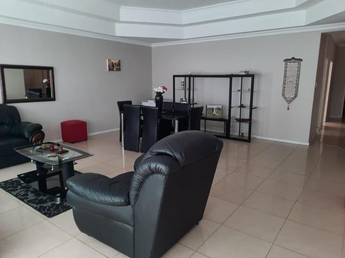 3 Bedroom House for Sale in Highlands Estate