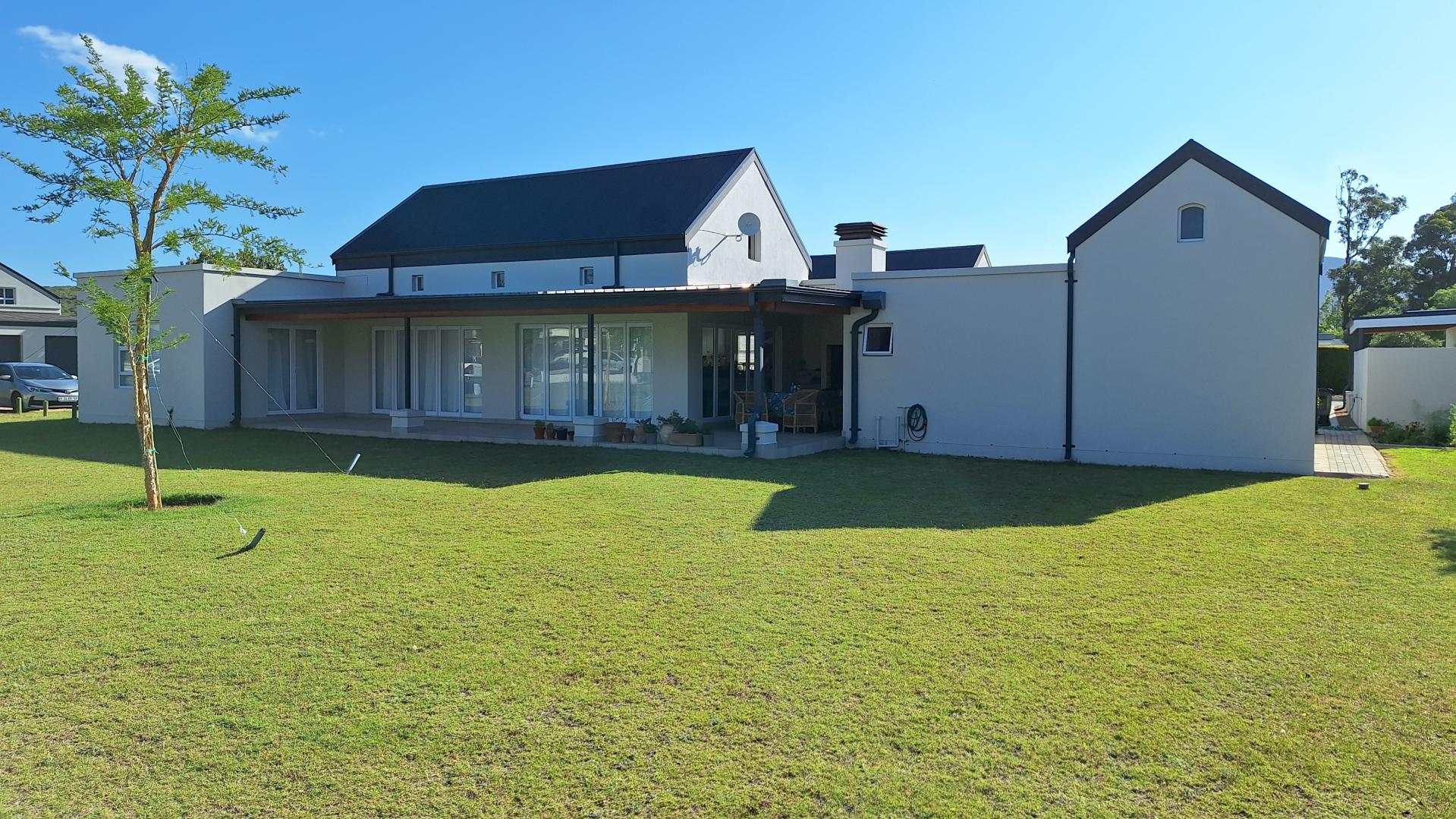 3 Bedroom House to rent in Silwerstrand Golf And River Estate 2