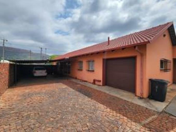 4 Bedroom House for Sale in Mountain View