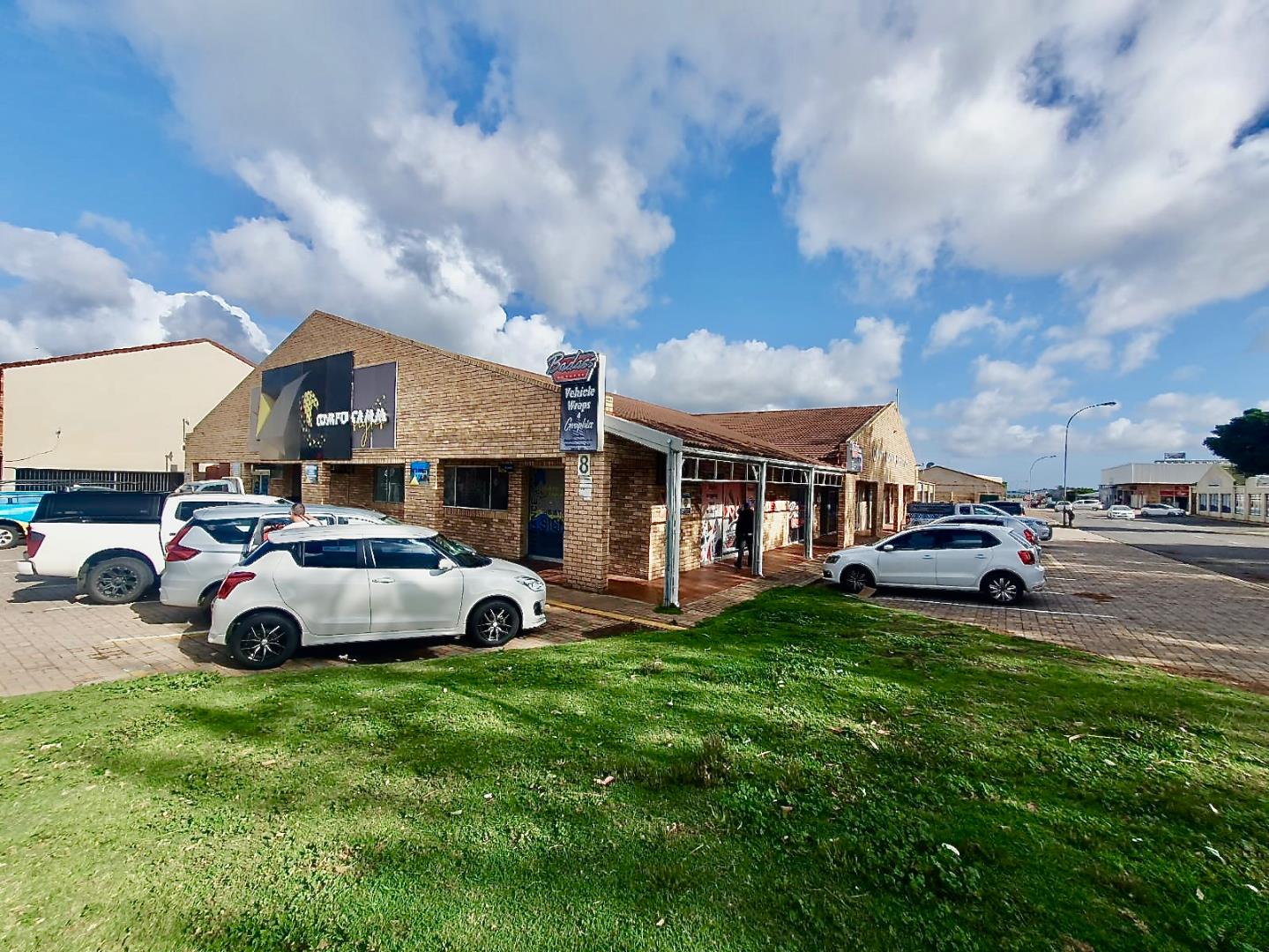 Commercial property for sale in Jeffreys Bay Central 8 Oosterland