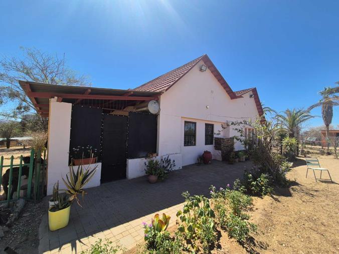 12 Bedroom House for Sale in Brakwater