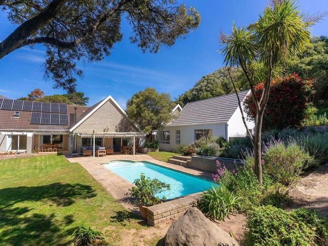 7 Bedroom House for Sale in Victorskloof
