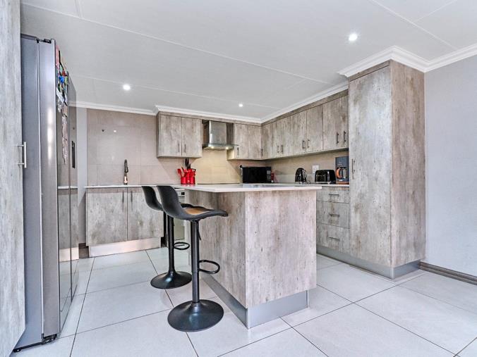 3 Bedroom Townhouse for Sale in Radiokop