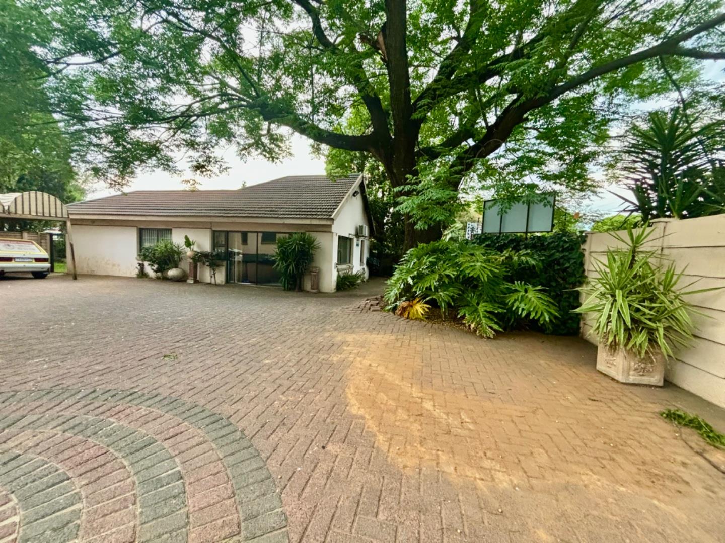 3 Bedroom House for sale in Vanderbijlpark SW 5 P24115179363