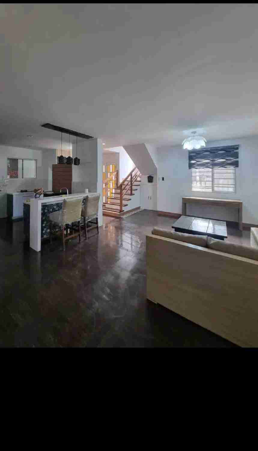 4 Bedroom House For Rent at Santarosa Estates 1 Bgy. Don Jose Sta Rosa, Laguna 📌 House for rent