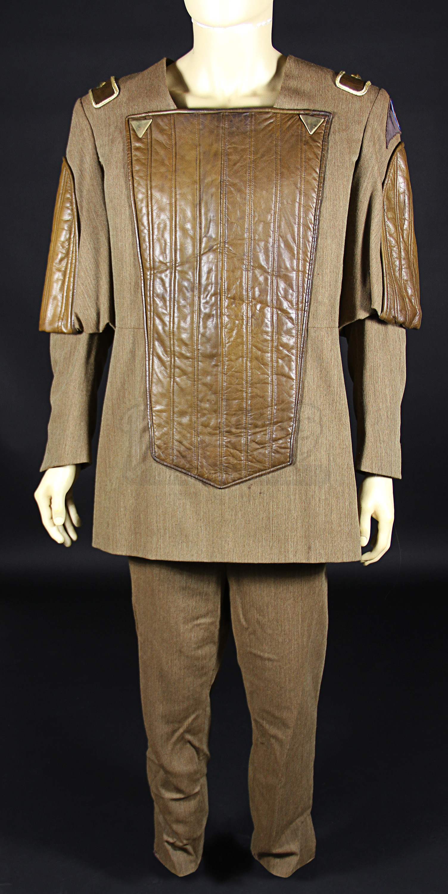 House Atreides Officer Uniform Prop Store Ultimate Movie Collectables