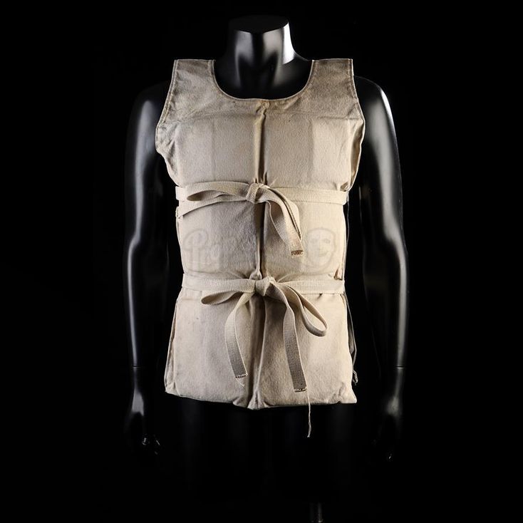 R.M.S. Titanic Passenger Life Vest TITANIC (1997)