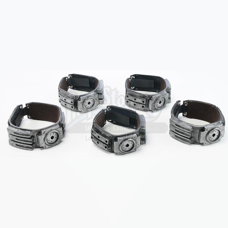 Set of Background Mutant Power Inhibitor Collars GIFTED, THE (2017)