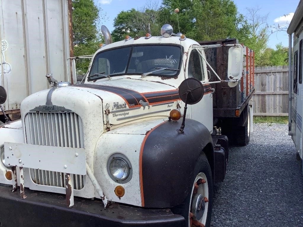 1957 B60 AUCTION IN NC Trucks for Sale