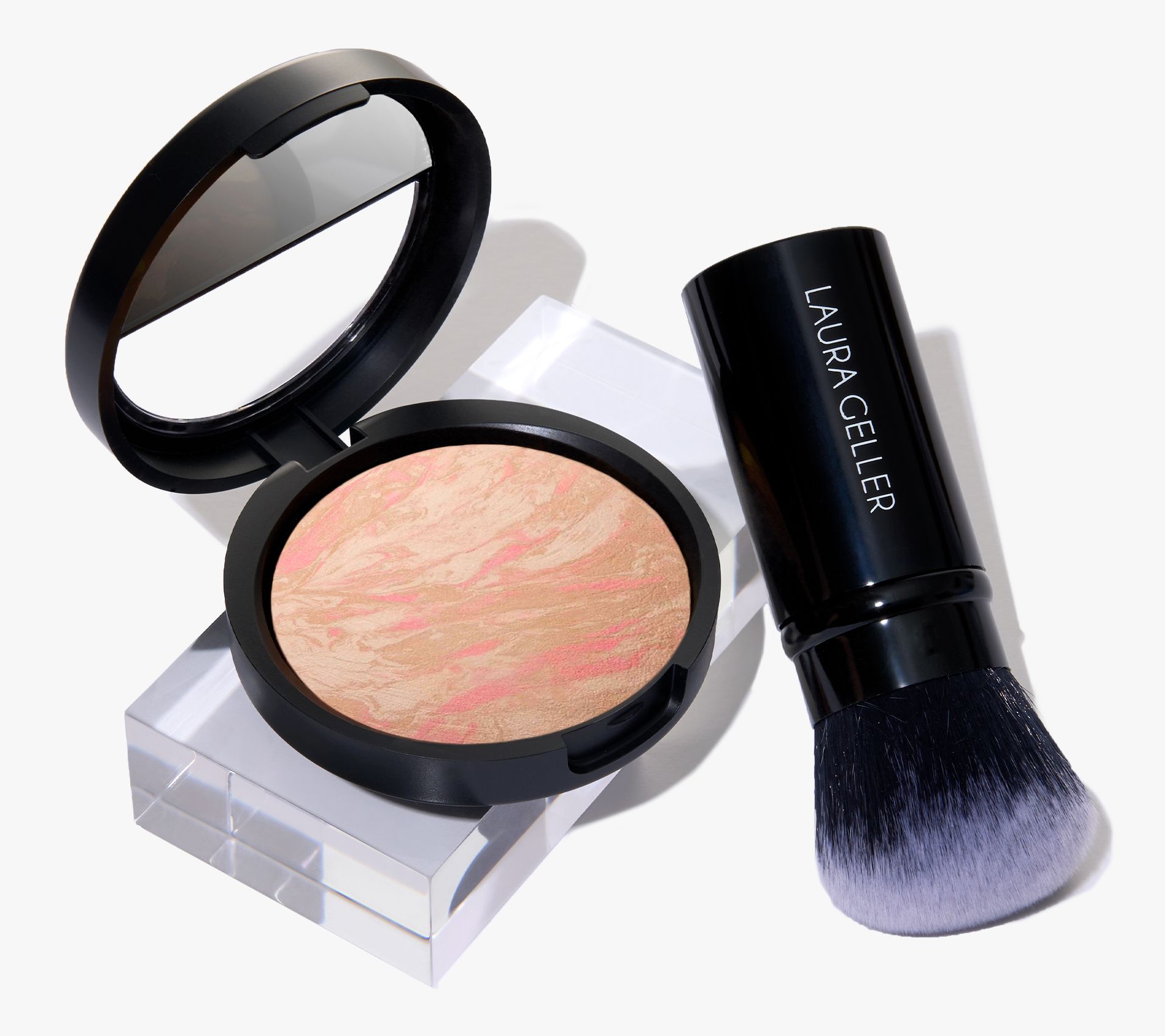 Laura Geller Balancen Brighten with Kabuki Brush —