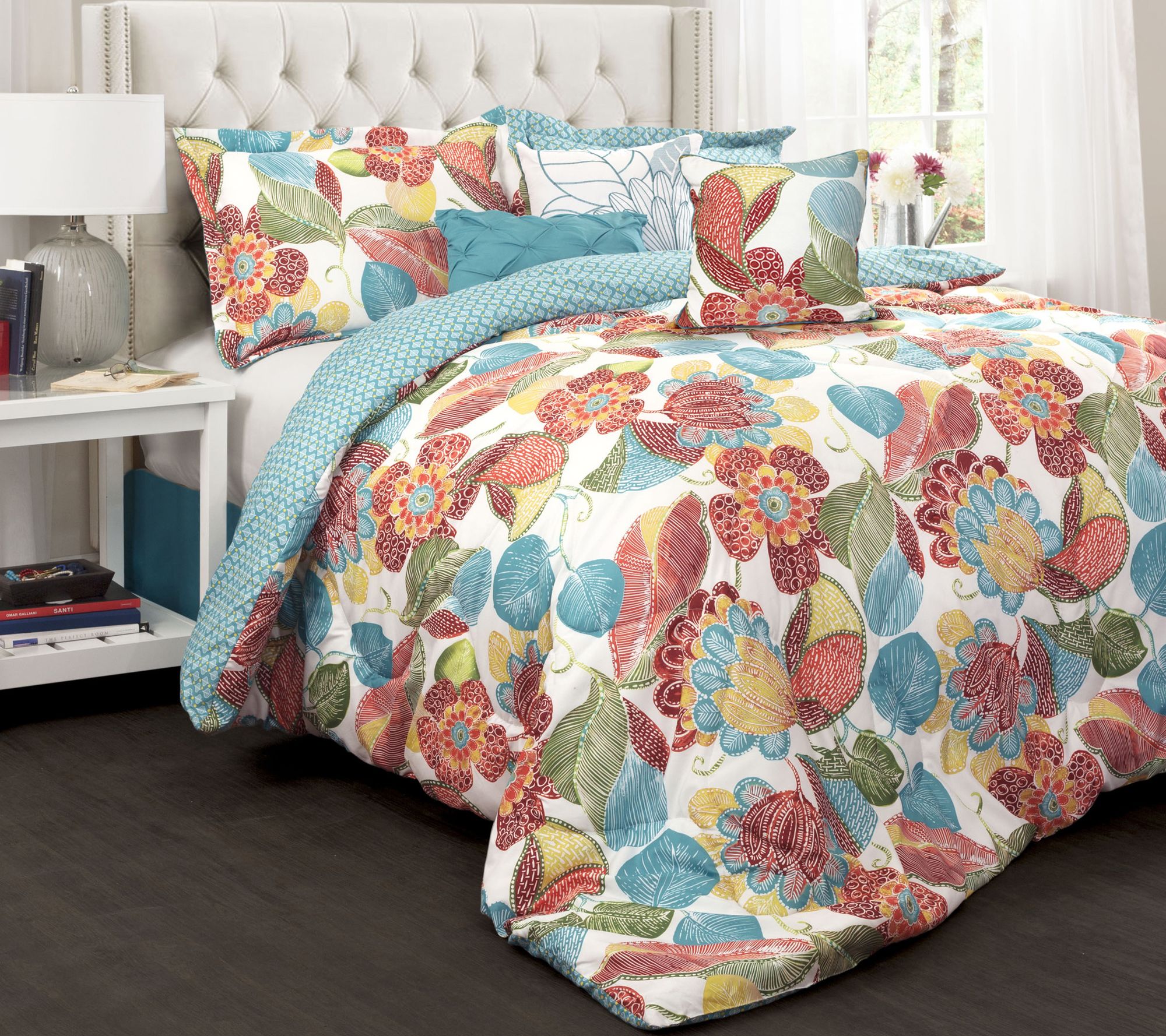 Layla 7Piece Queen Comforter Set by Lush Decor Page 1 —