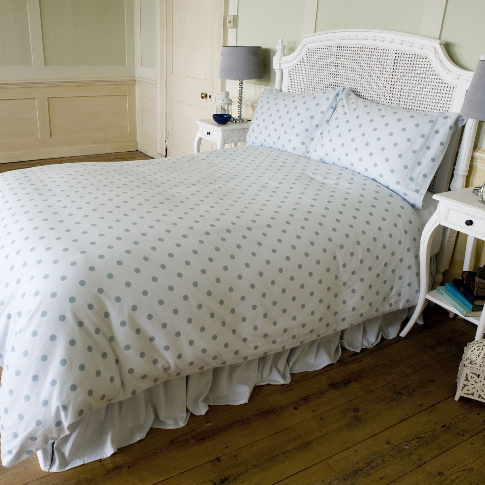 Northern Nights Flannel Reversible Polka Dot 4PC Duvet Set QVC UK