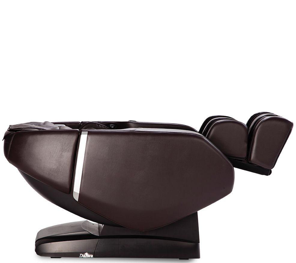 Majesty Zero Gravity Therapeutic Massage Chair by Daiwa Page 1 —