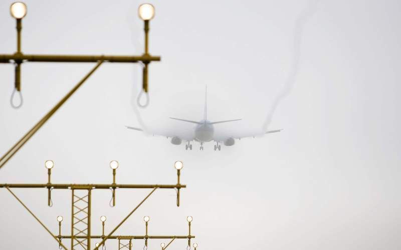 Vluchten geannuleerd op Schiphol door mist