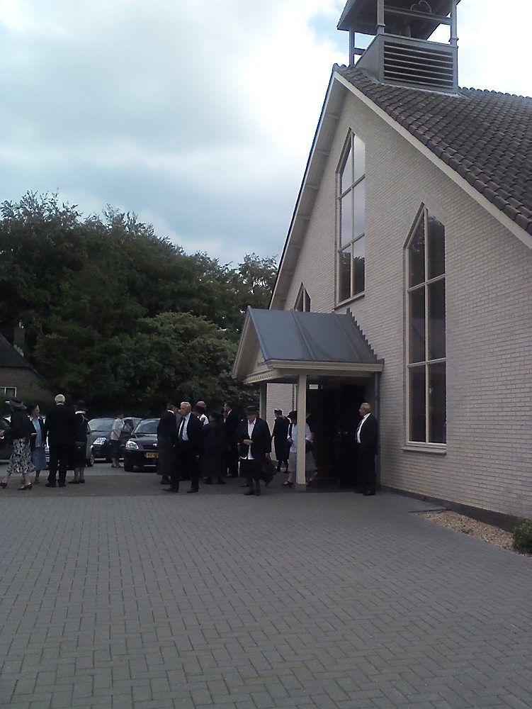 Vrije oud gereformeerde gemeente Oldebroek mag zendmast plaatsen